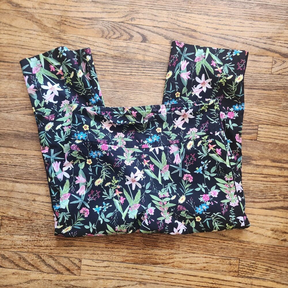Roz & Ali Capri Pants Crop Stretch Comfort Perky Floral Cottagecore Romantic 2P